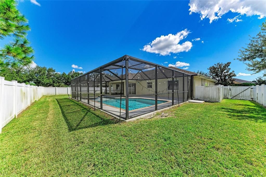 For Sale: $425,000 (3 beds, 2 baths, 1417 Square Feet)