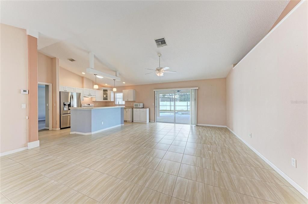 For Sale: $425,000 (3 beds, 2 baths, 1417 Square Feet)