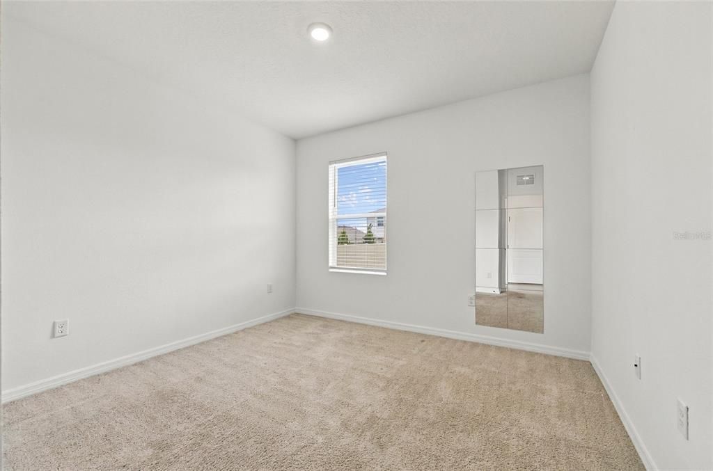 For Sale: $379,000 (5 beds, 3 baths, 2601 Square Feet)