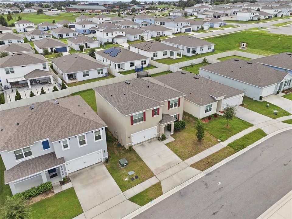 For Sale: $379,000 (5 beds, 3 baths, 2601 Square Feet)