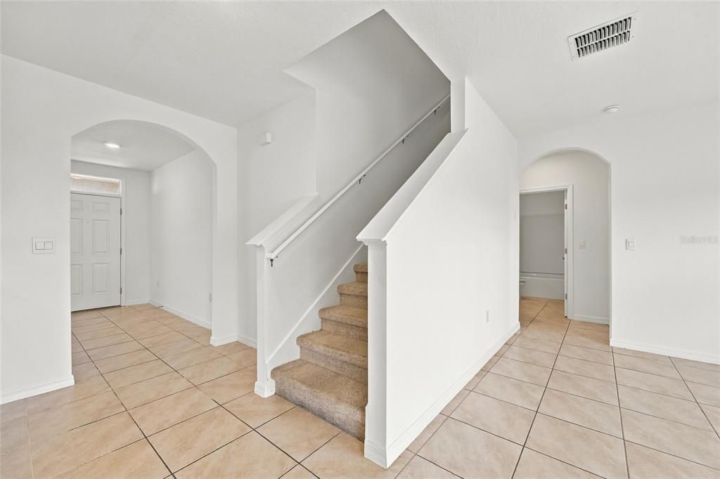 For Sale: $379,000 (5 beds, 3 baths, 2601 Square Feet)