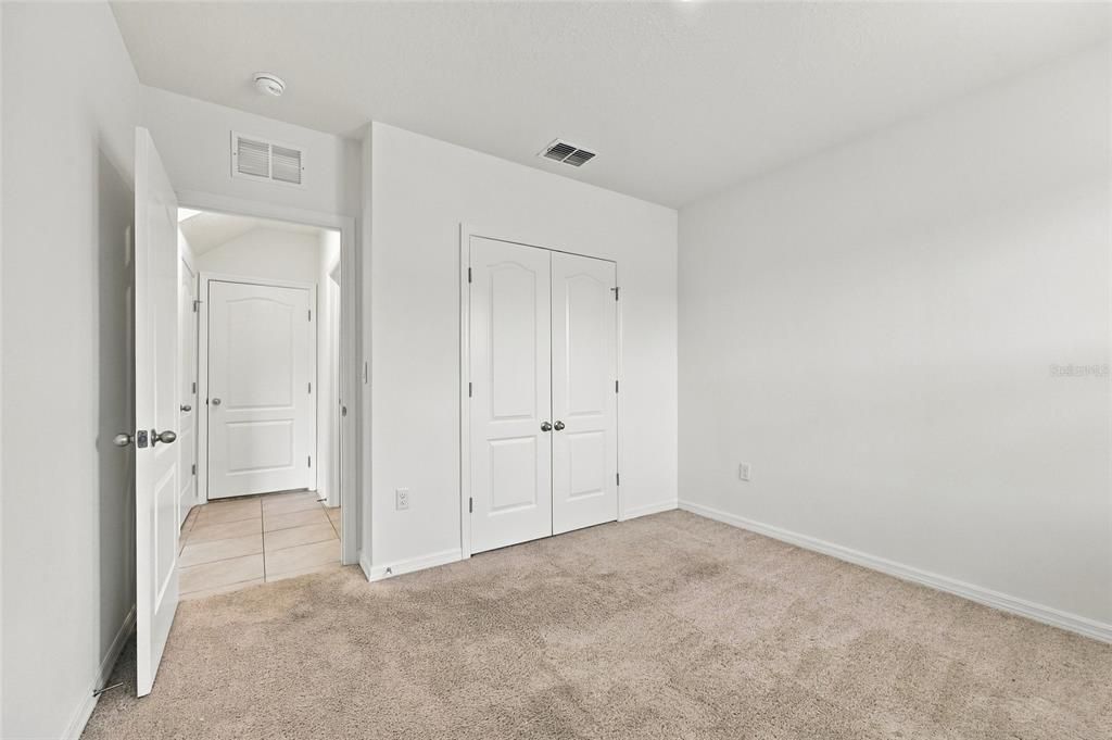 For Sale: $379,000 (5 beds, 3 baths, 2601 Square Feet)
