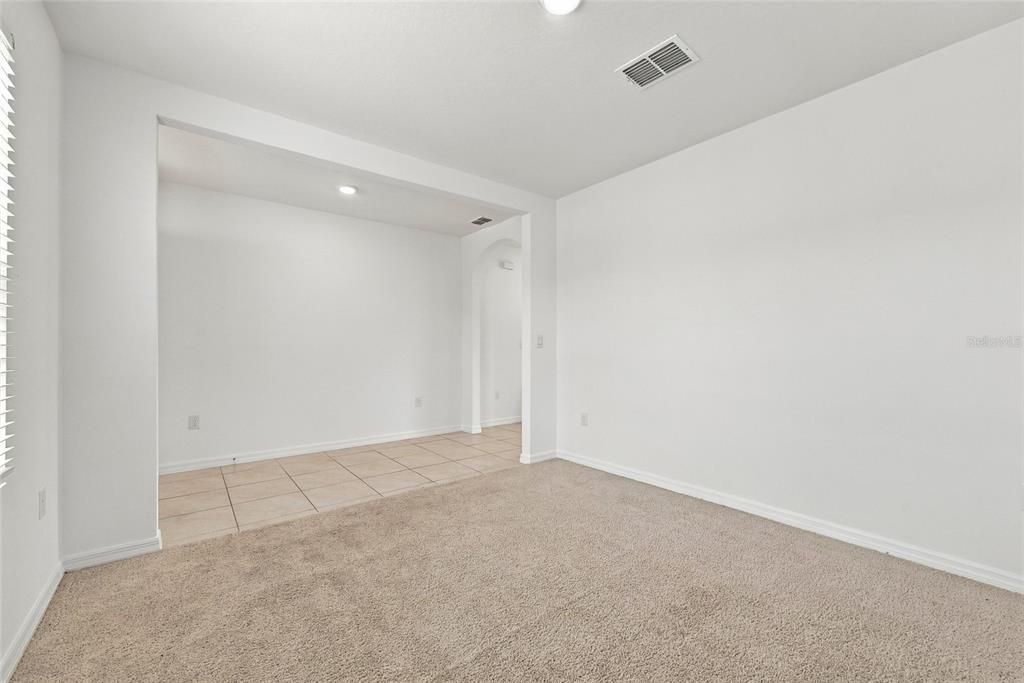 For Sale: $379,000 (5 beds, 3 baths, 2601 Square Feet)