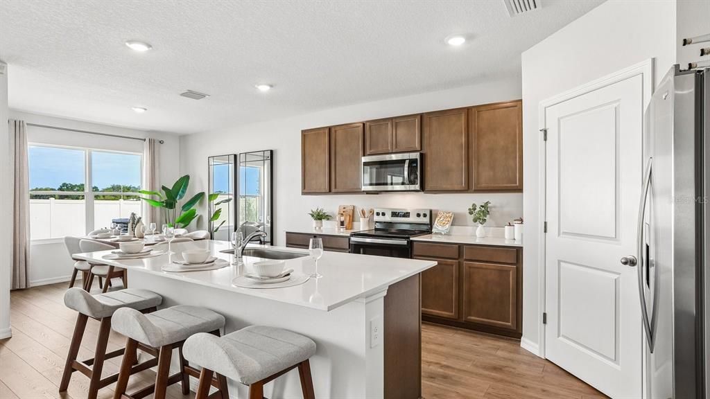 En Venta: $377,000 (4 camas, 3 baños, 2020 Pies cuadrados)