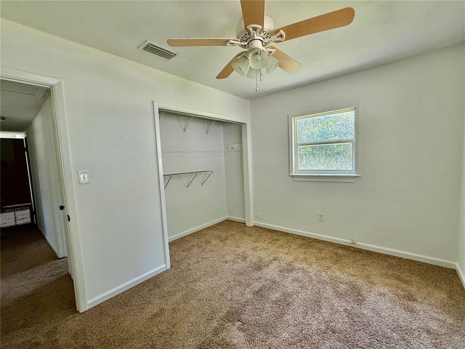For Rent: $1,745 (3 beds, 1 baths, 920 Square Feet)