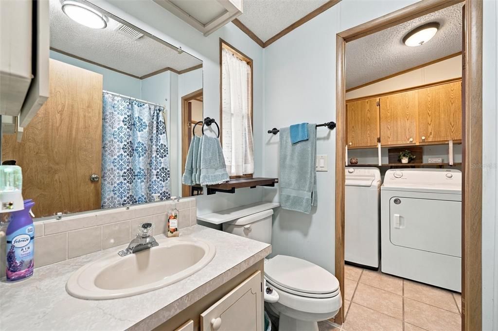 На продажу: $179,900 (2 спален, 2 ванн, 1462 Квадратных фут)