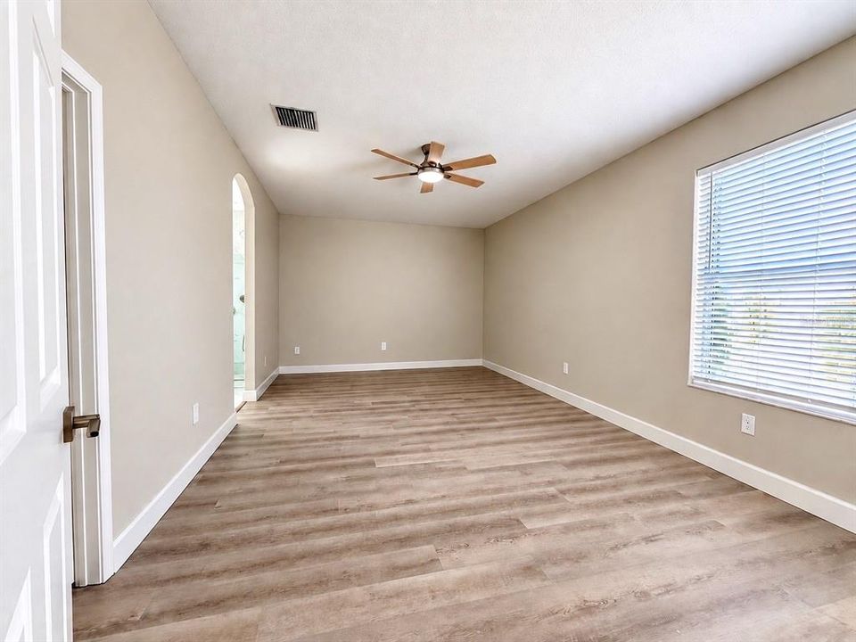 En Venta: $499,999 (3 camas, 2 baños, 2486 Pies cuadrados)