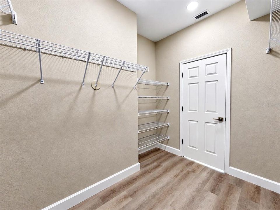 En Venta: $499,999 (3 camas, 2 baños, 2486 Pies cuadrados)