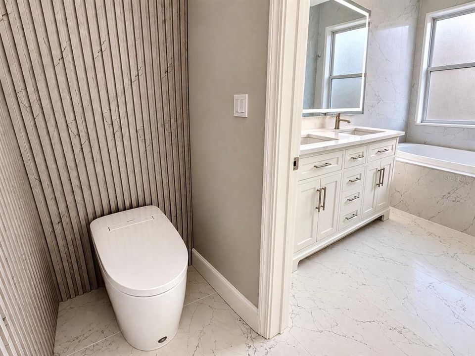 En Venta: $499,999 (3 camas, 2 baños, 2486 Pies cuadrados)