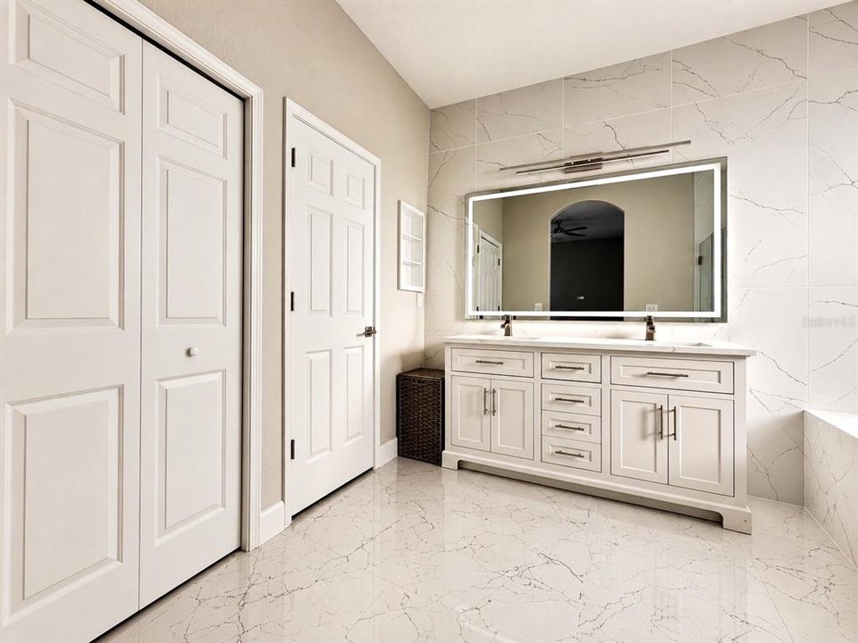 En Venta: $499,999 (3 camas, 2 baños, 2486 Pies cuadrados)