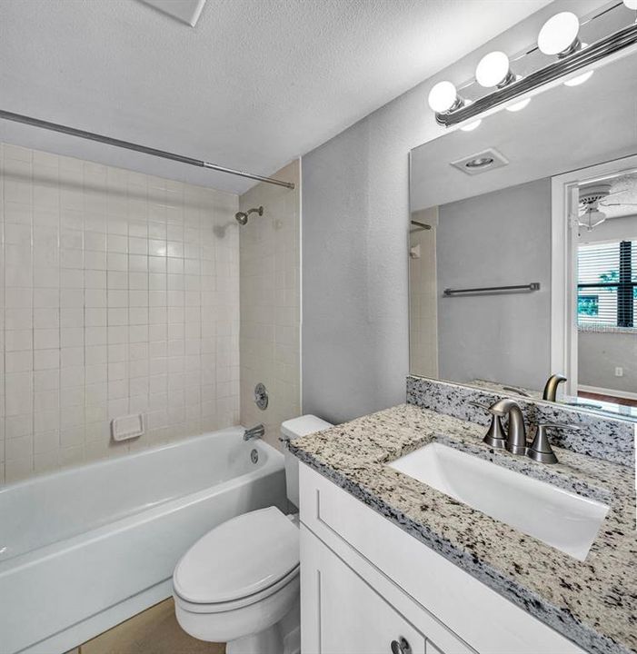 For Rent: $1,900 (2 beds, 2 baths, 1104 Square Feet)