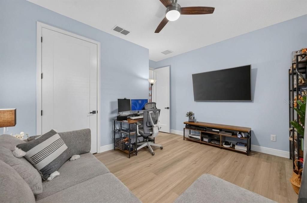En Venta: $700,000 (3 camas, 2 baños, 2066 Pies cuadrados)
