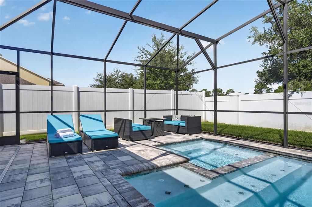 En Venta: $700,000 (3 camas, 2 baños, 2066 Pies cuadrados)