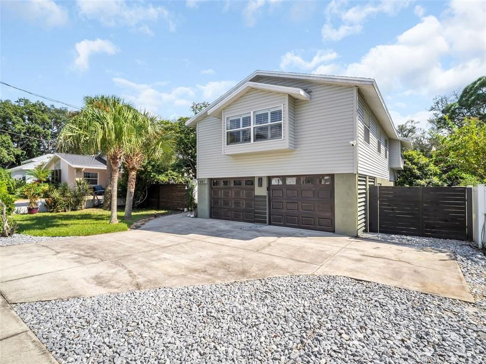 For Sale: $675,000 (4 beds, 2 baths, 2102 Square Feet)