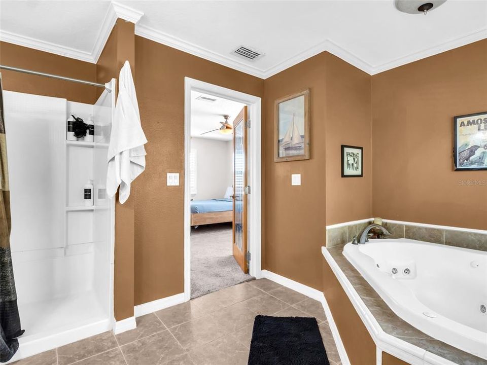 For Sale: $675,000 (4 beds, 2 baths, 2102 Square Feet)