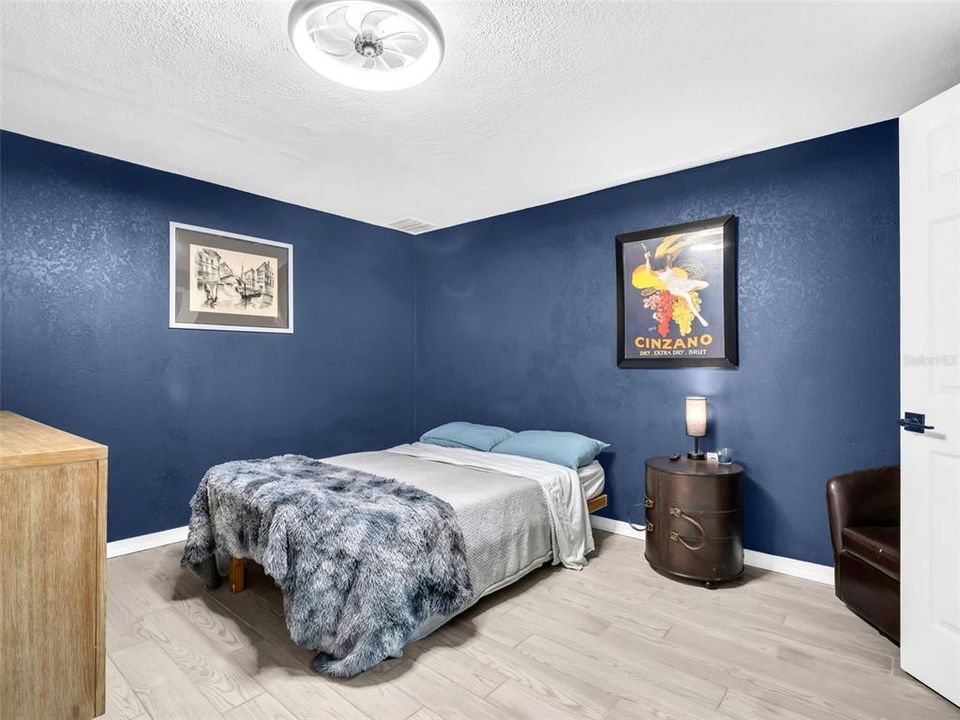 For Sale: $675,000 (4 beds, 2 baths, 2102 Square Feet)