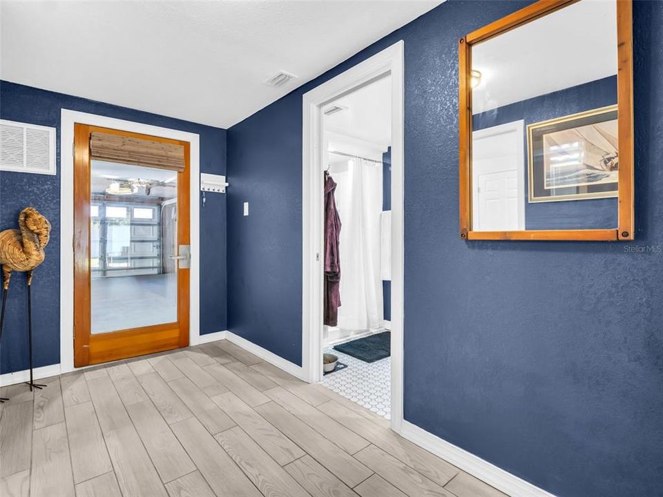 For Sale: $675,000 (4 beds, 2 baths, 2102 Square Feet)