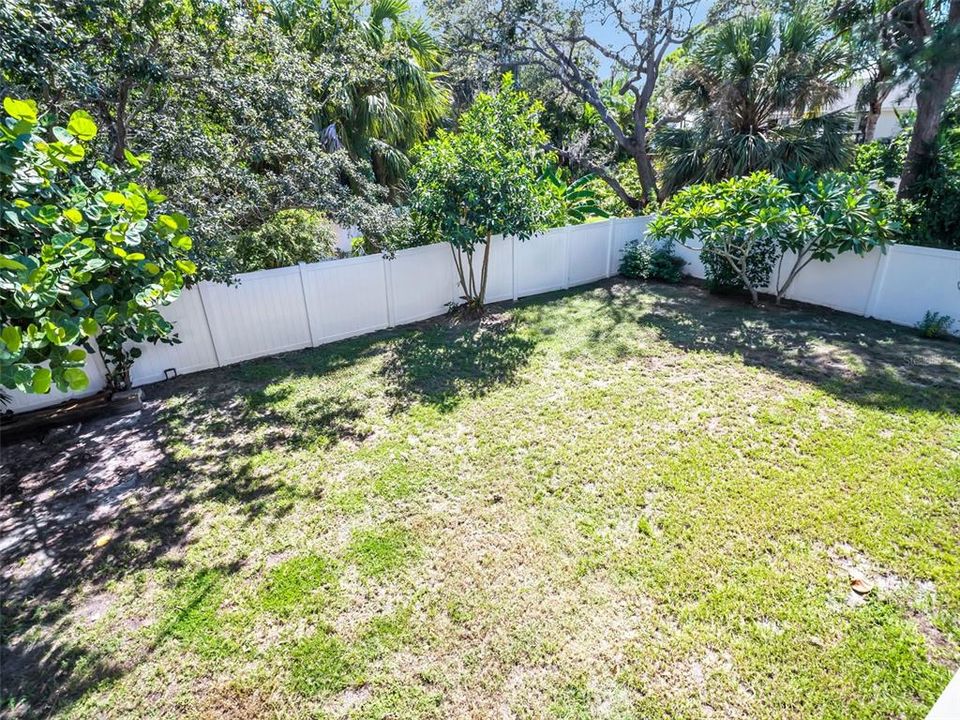 For Sale: $675,000 (4 beds, 2 baths, 2102 Square Feet)