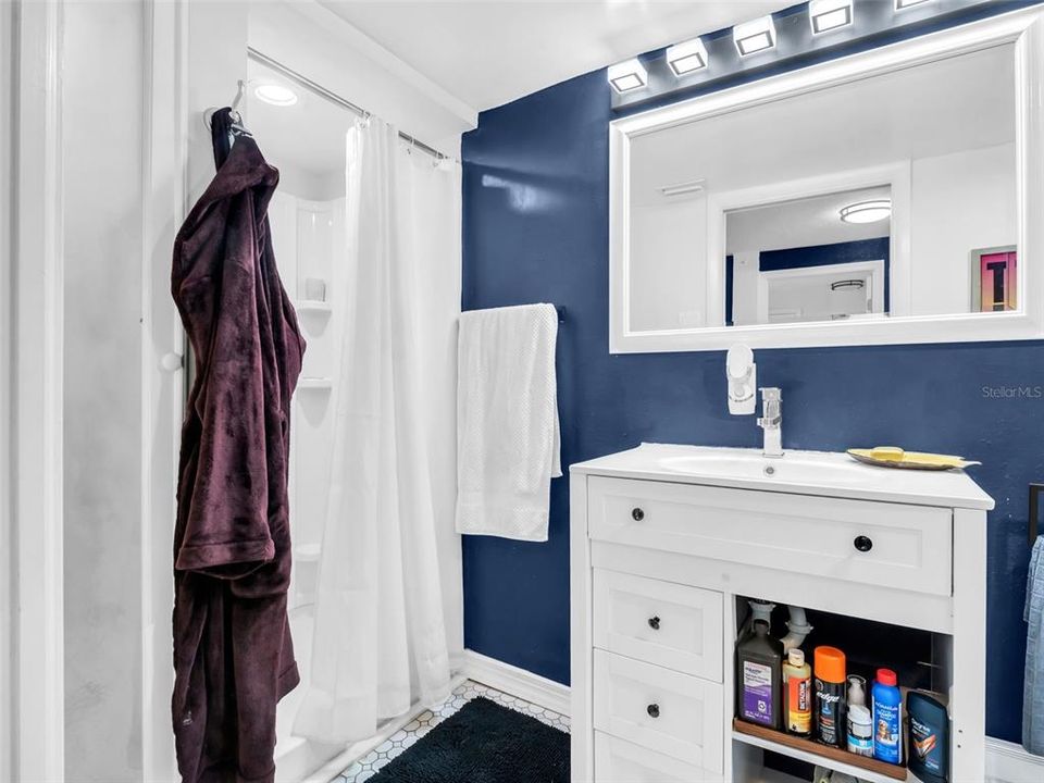 For Sale: $675,000 (4 beds, 2 baths, 2102 Square Feet)
