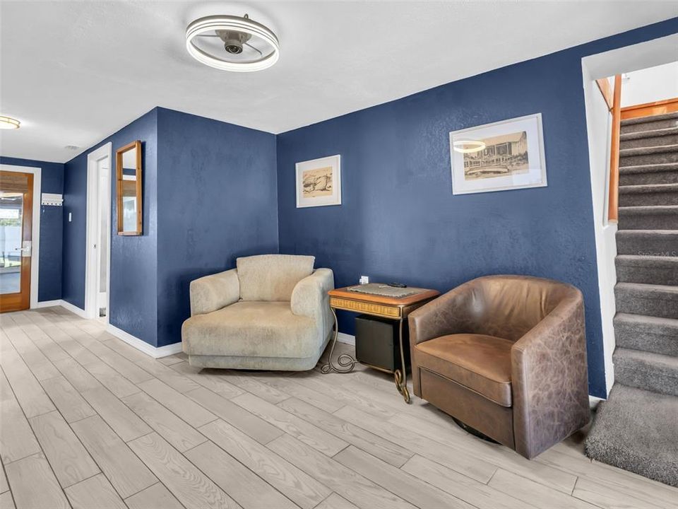 For Sale: $675,000 (4 beds, 2 baths, 2102 Square Feet)