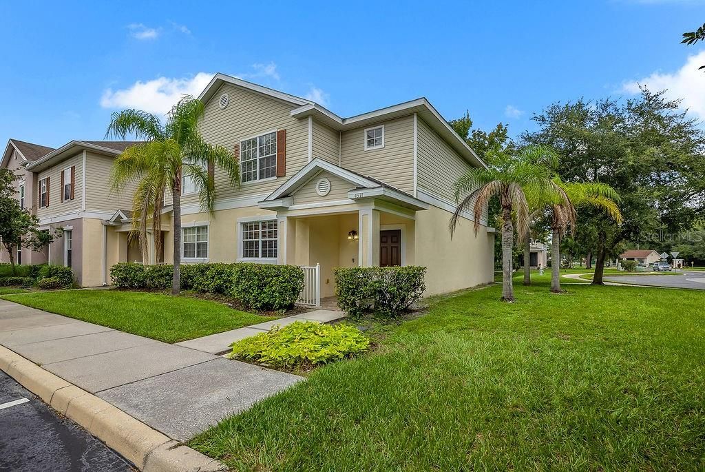 For Rent: $1,900 (3 beds, 3 baths, 1504 Square Feet)