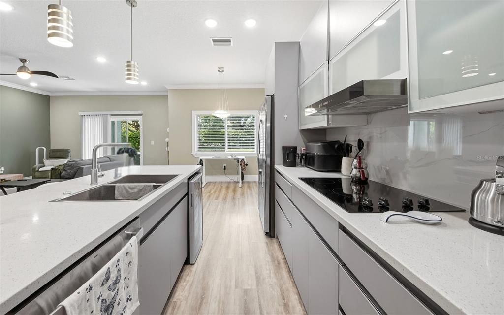 En Venta: $415,000 (3 camas, 2 baños, 2250 Pies cuadrados)