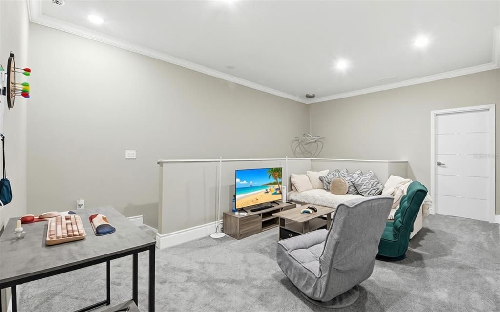 En Venta: $415,000 (3 camas, 2 baños, 2250 Pies cuadrados)
