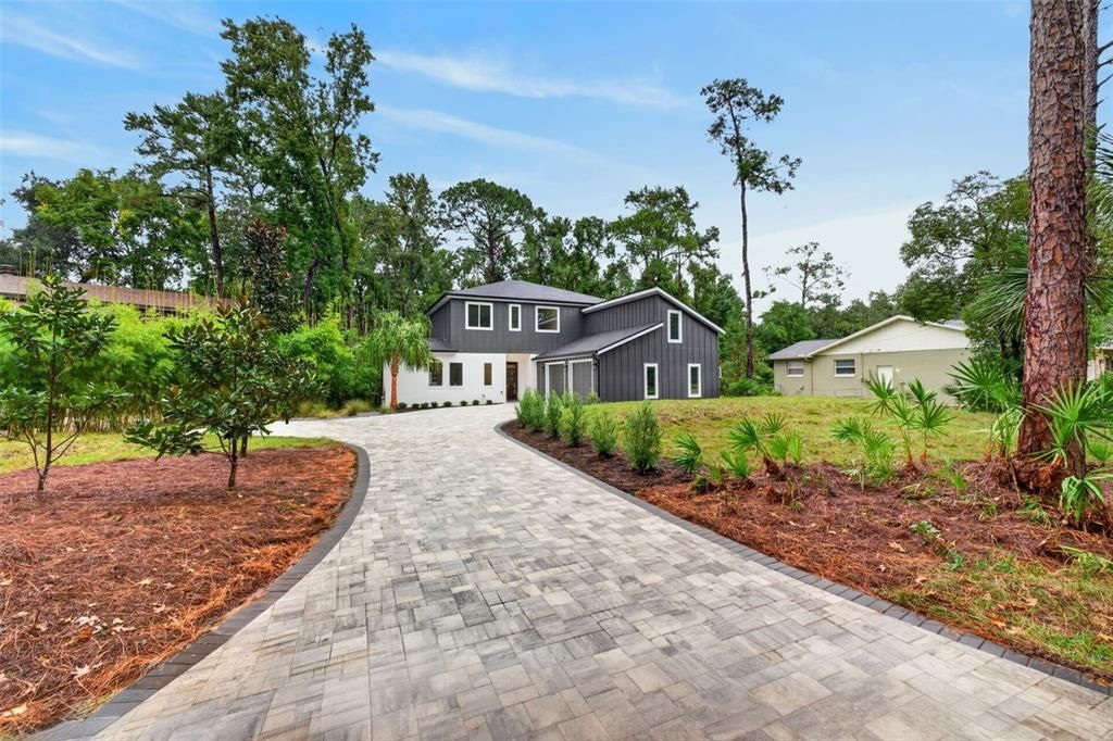 For Sale: $824,900 (5 beds, 3 baths, 3184 Square Feet)
