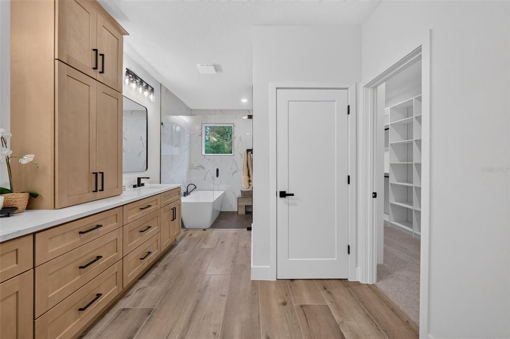 For Sale: $824,900 (5 beds, 3 baths, 3184 Square Feet)