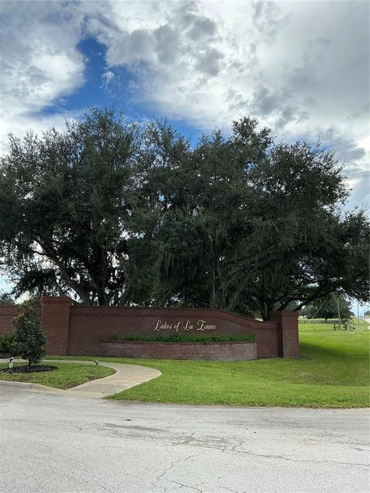 待售: $375,000 (5.19 acres)