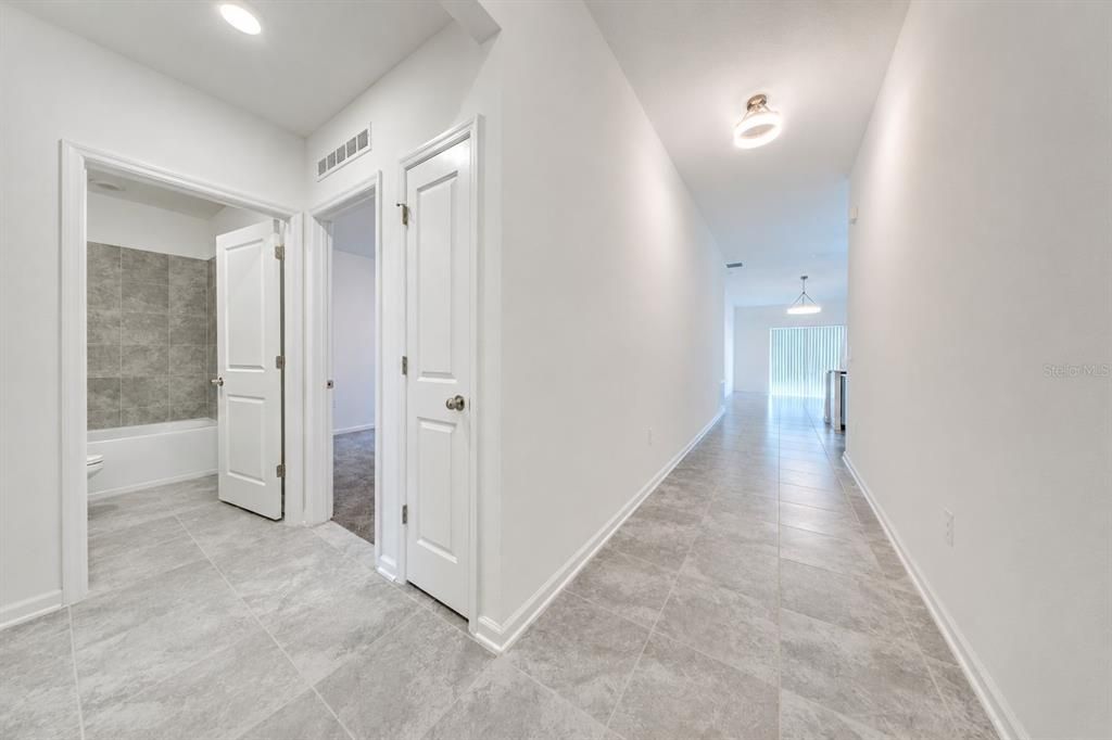 For Rent: $1,900 (3 beds, 2 baths, 1605 Square Feet)