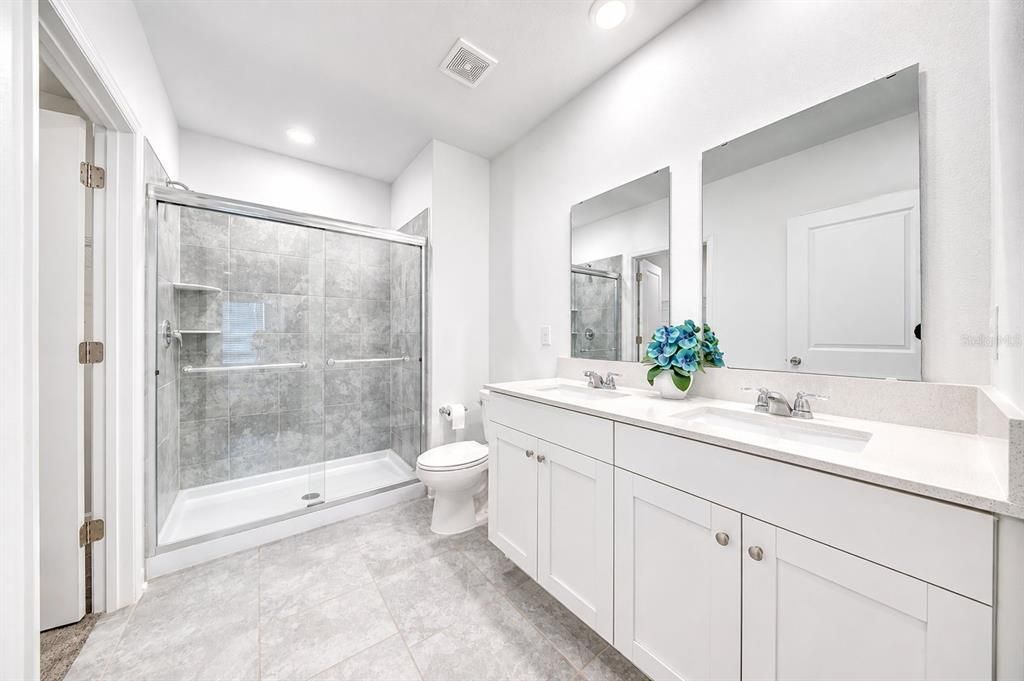 For Rent: $1,900 (3 beds, 2 baths, 1605 Square Feet)