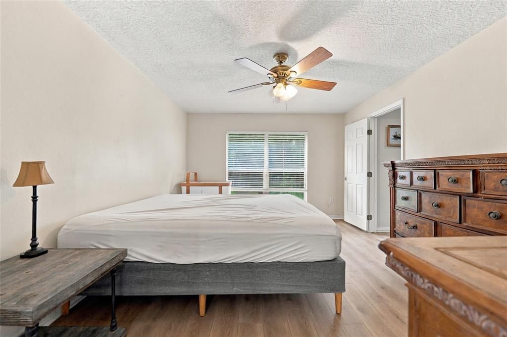 For Sale: $469,900 (3 beds, 2 baths, 1930 Square Feet)