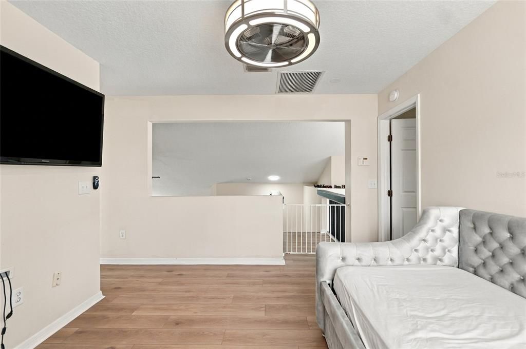 For Sale: $469,900 (3 beds, 2 baths, 1930 Square Feet)