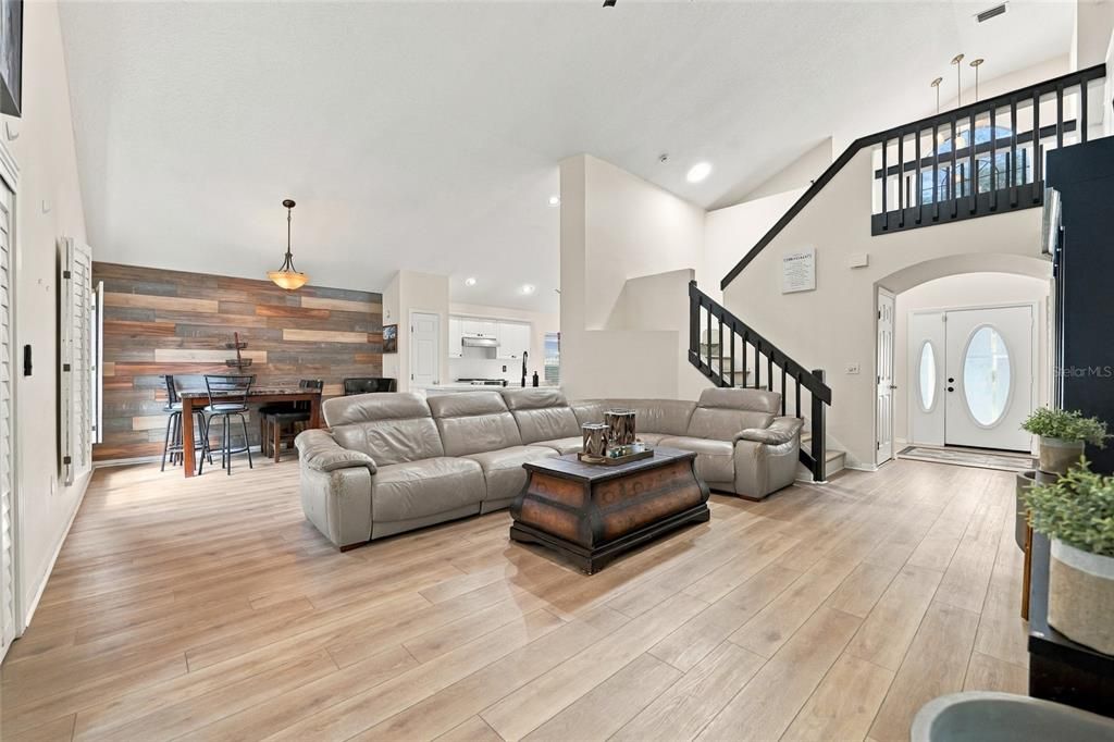 For Sale: $469,900 (3 beds, 2 baths, 1930 Square Feet)