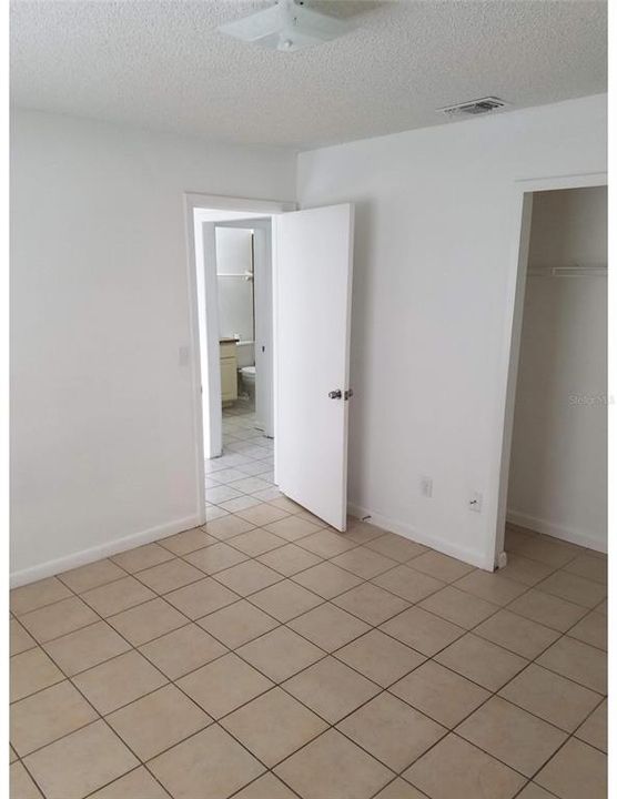 For Sale: $537,500 (7 beds, 0 baths, 2864 Square Feet)