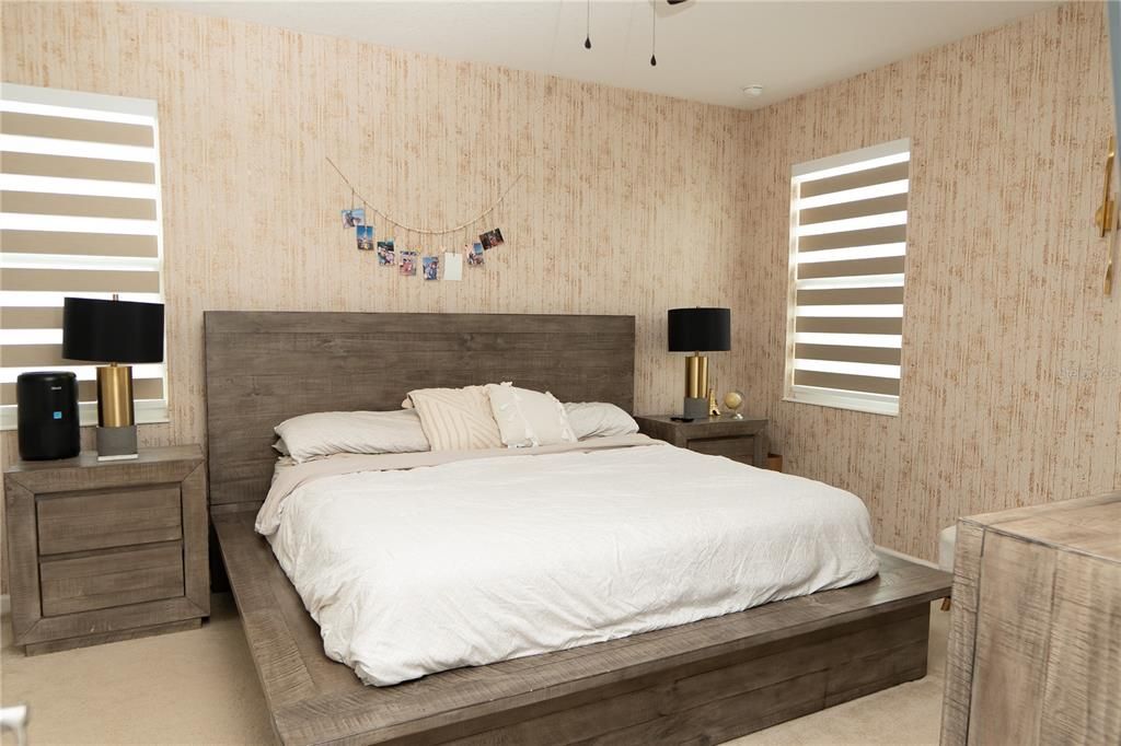 For Rent: $2,800 (4 beds, 3 baths, 2384 Square Feet)
