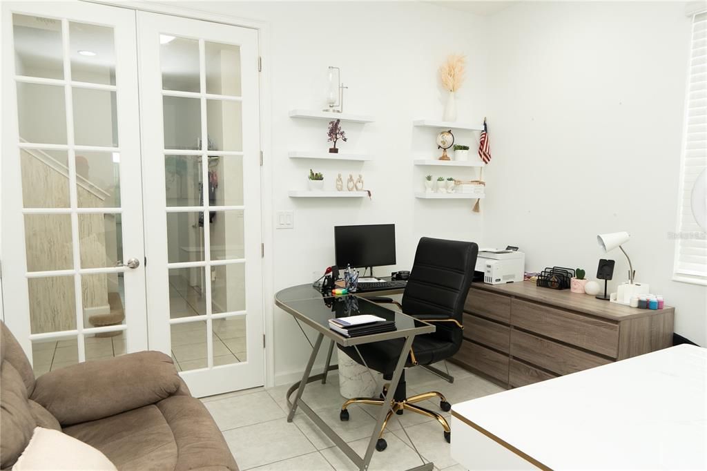 For Rent: $2,800 (4 beds, 3 baths, 2384 Square Feet)