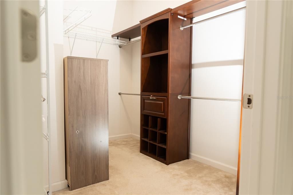 For Rent: $2,800 (4 beds, 3 baths, 2384 Square Feet)