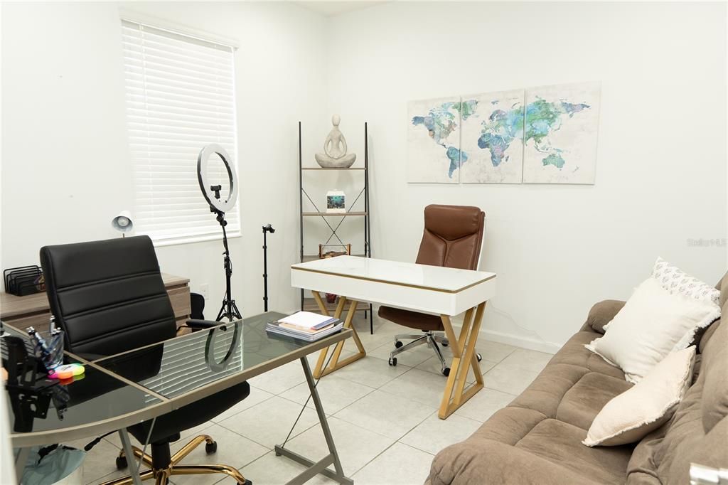 For Rent: $2,800 (4 beds, 3 baths, 2384 Square Feet)