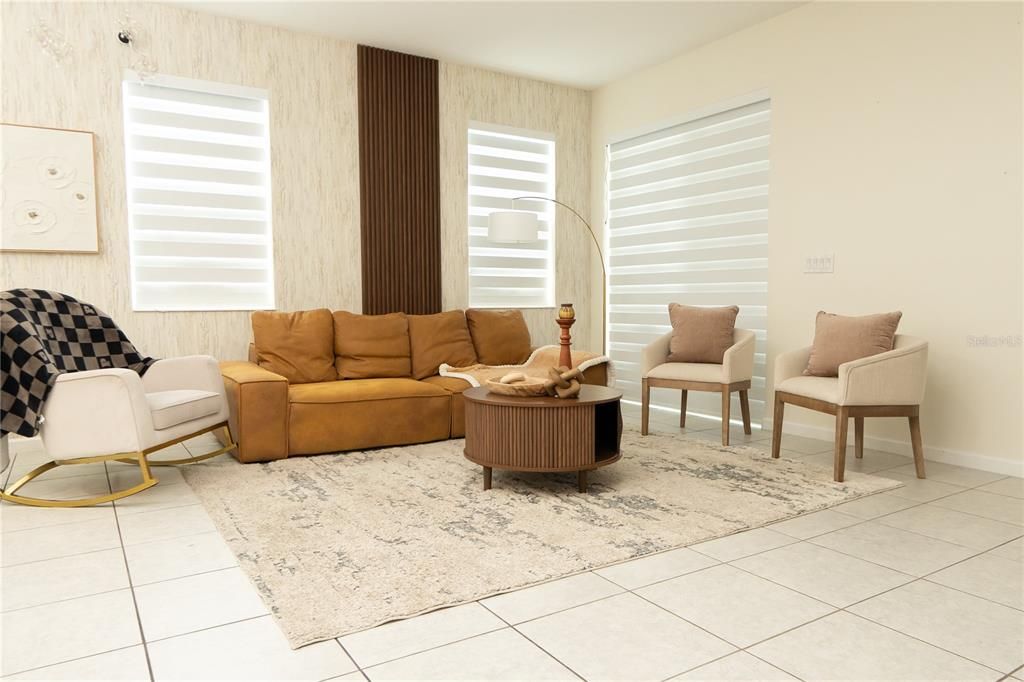 For Rent: $2,800 (4 beds, 3 baths, 2384 Square Feet)