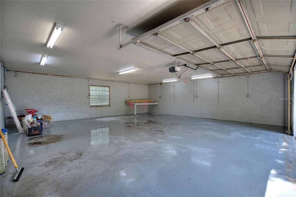For Sale: $489,900 (3 beds, 2 baths, 1664 Square Feet)
