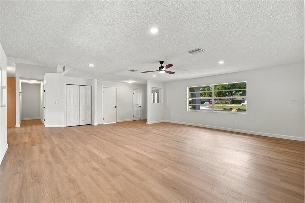 For Sale: $489,900 (3 beds, 2 baths, 1664 Square Feet)