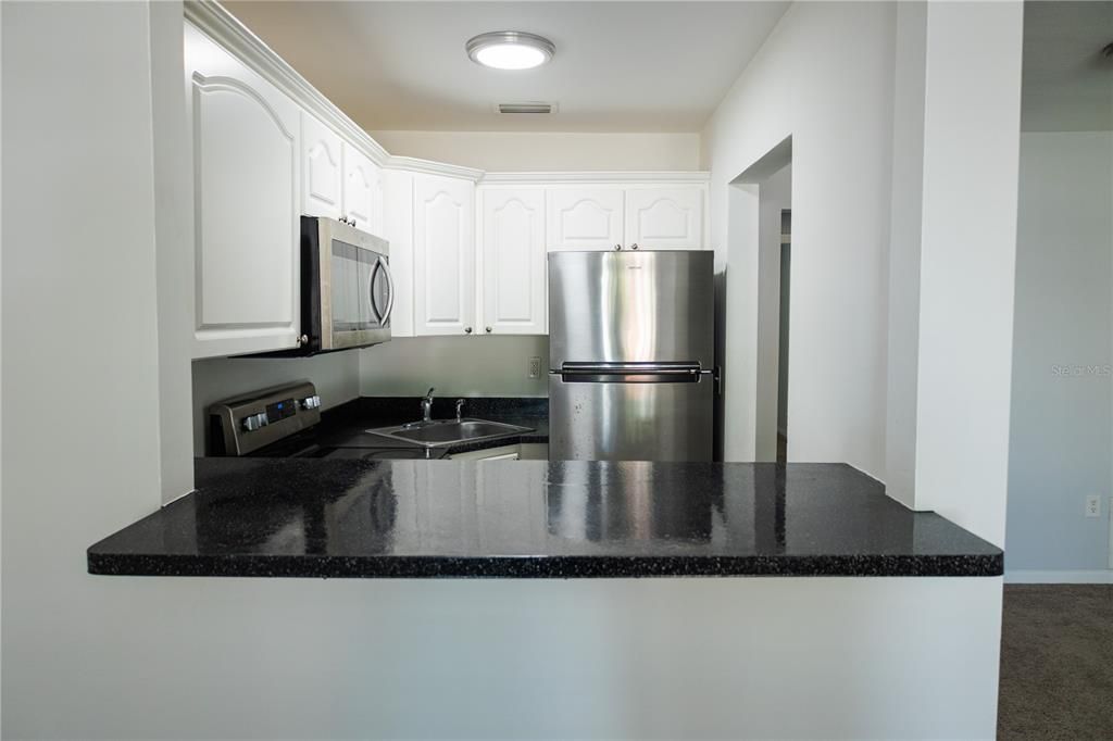 For Sale: $67,500 (1 beds, 1 baths, 640 Square Feet)