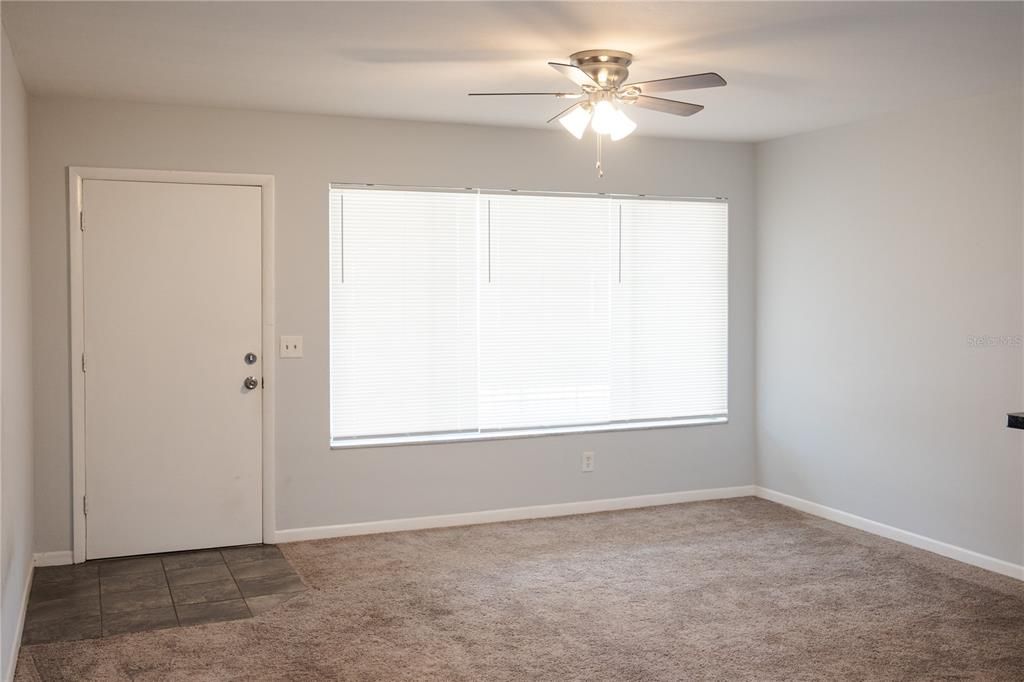 For Sale: $67,500 (1 beds, 1 baths, 640 Square Feet)