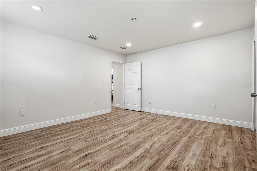 En Venta: $345,000 (3 camas, 2 baños, 1108 Pies cuadrados)