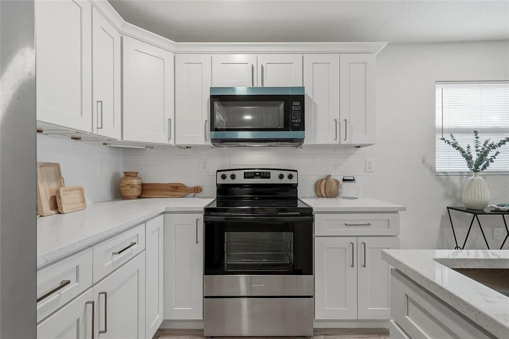 En Venta: $345,000 (3 camas, 2 baños, 1108 Pies cuadrados)