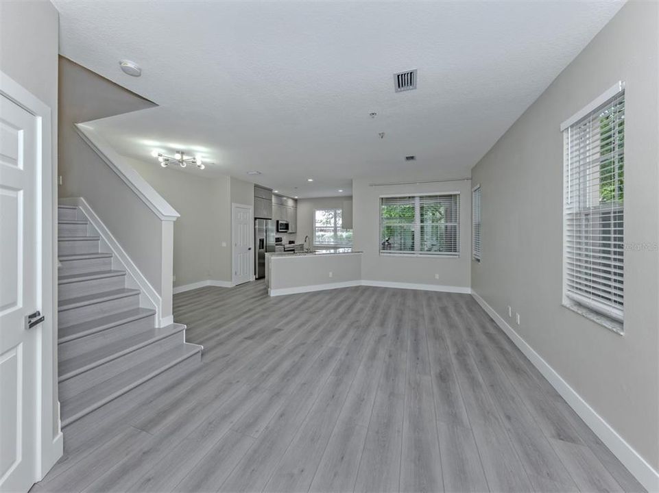 For Rent: $2,950 (3 beds, 2 baths, 1657 Square Feet)