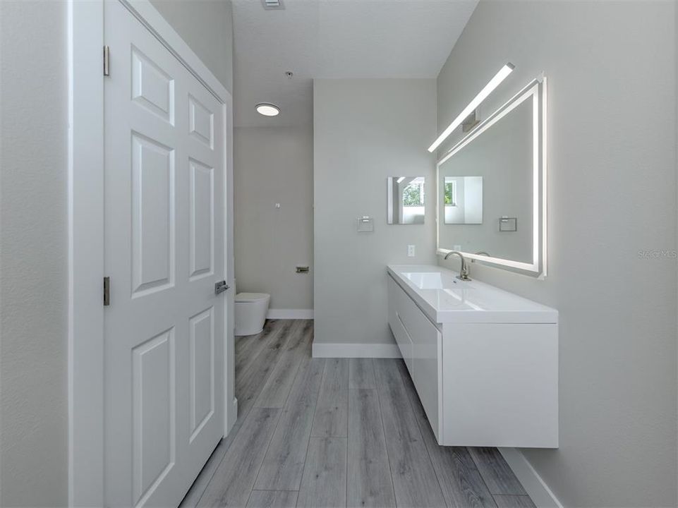 For Rent: $2,950 (3 beds, 2 baths, 1657 Square Feet)