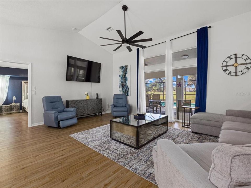 For Rent: $2,700 (3 beds, 2 baths, 1617 Square Feet)